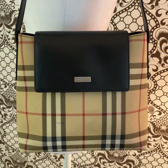BURBERRY 💯 plaid leather handbag tote solid price - Picture 2 of 16